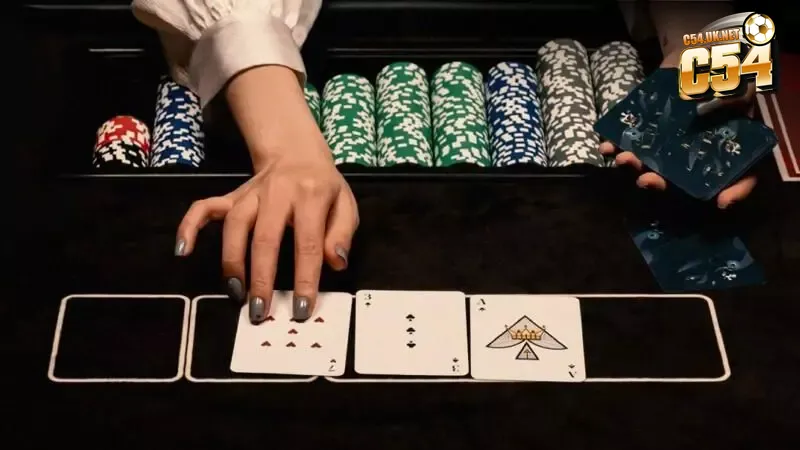 Người chơi bài bửu giàu kinh nghiệm luôn biết cách đọc đối thủ